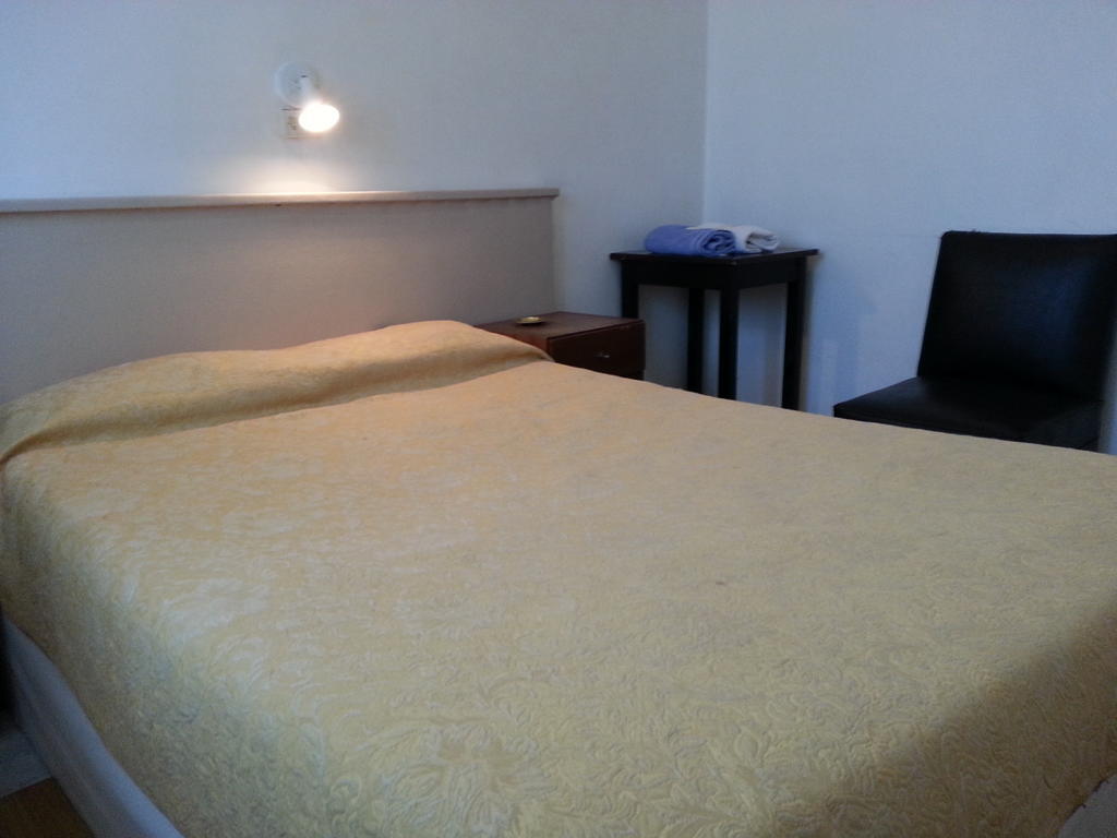 Hotel Isis Буенос Айрес Екстериор снимка